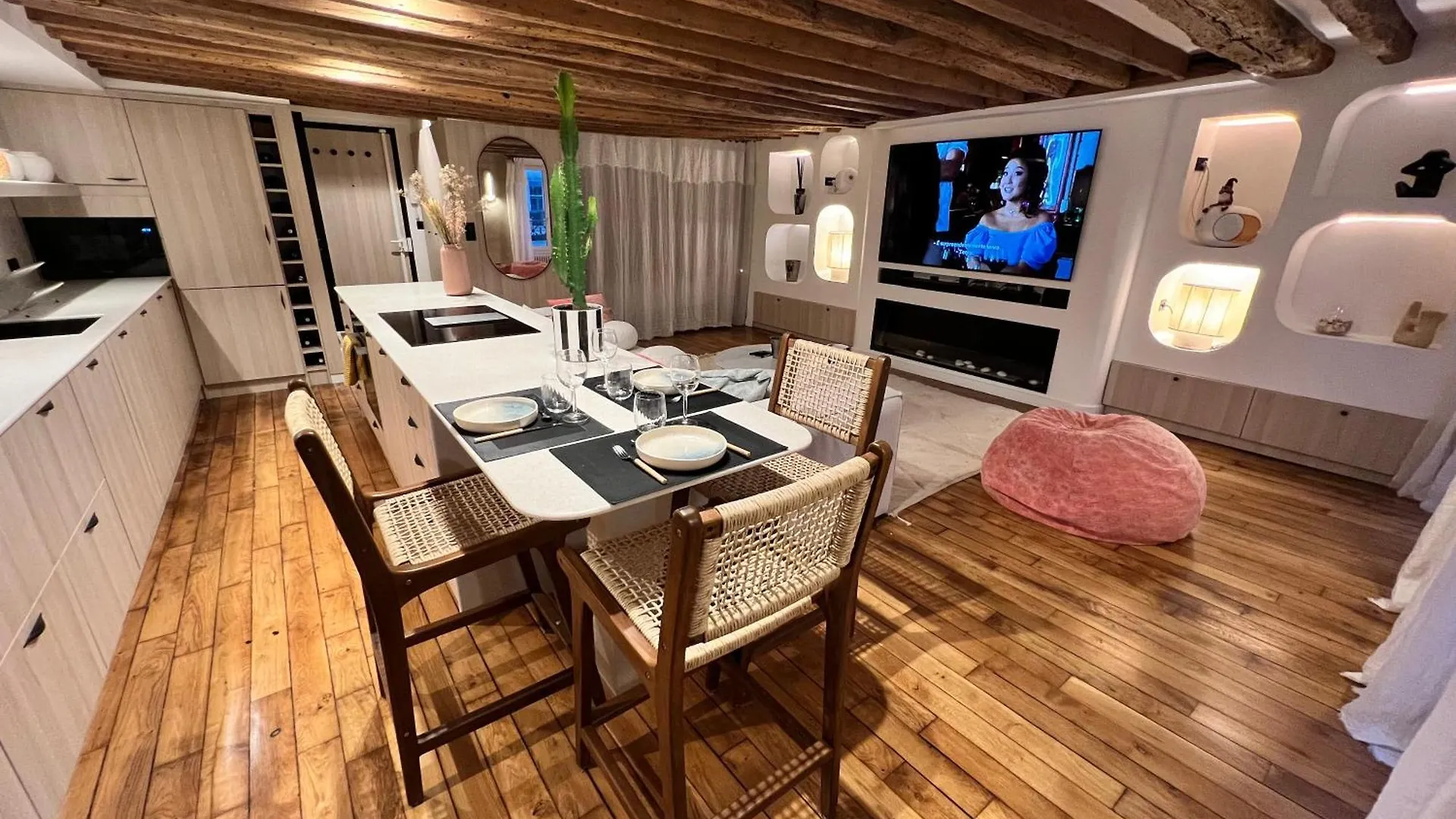 Luxe Louvre Apartament